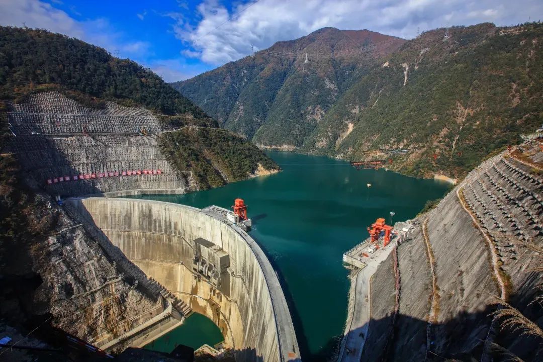 大渡河公司水电开发_大渡河公司清洁能源建设_四川大渡河钢铁股份有限公司