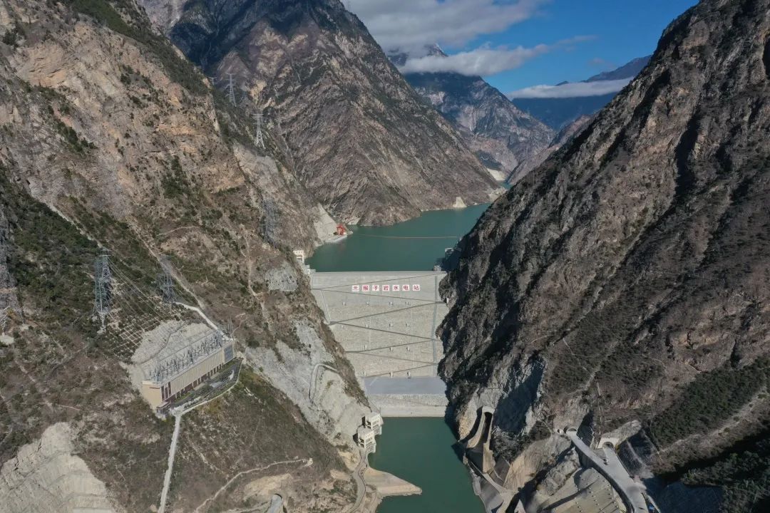 大渡河公司清洁能源建设_大渡河公司水电开发_四川大渡河钢铁股份有限公司