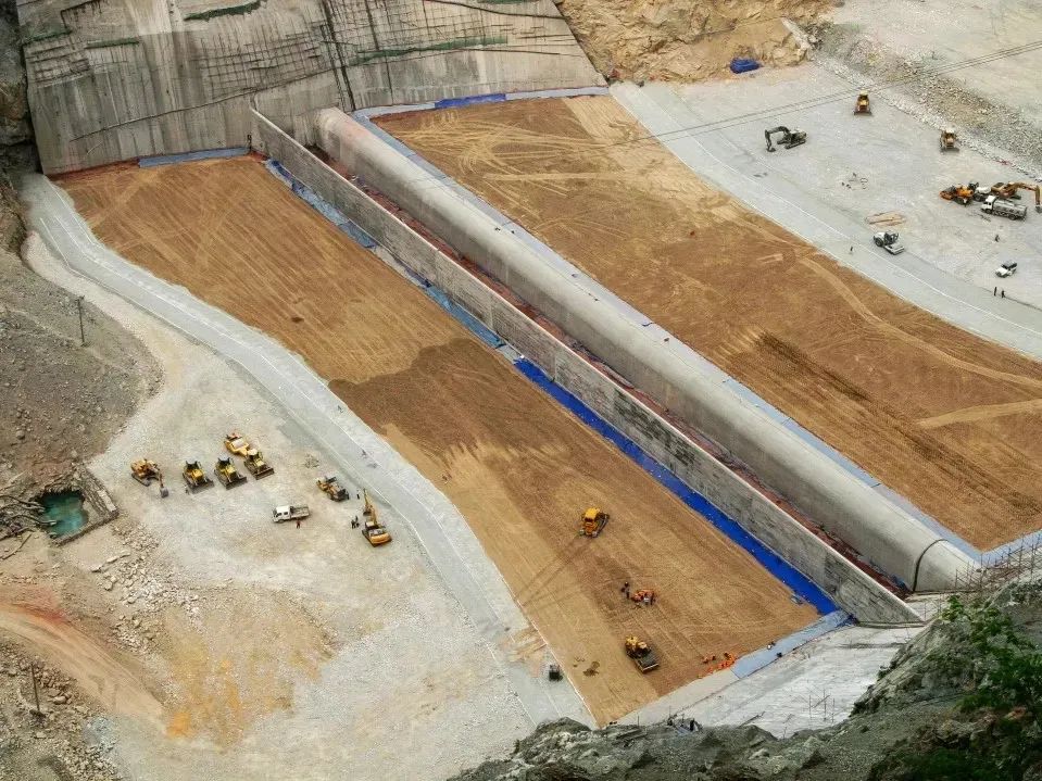 四川大渡河钢铁股份有限公司_大渡河公司清洁能源建设_大渡河公司水电开发
