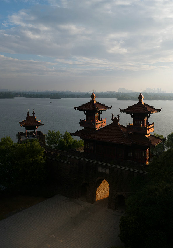 东湖国际商务旅行社_东湖环湖绿道骑行打卡_武汉东湖景区精华景点