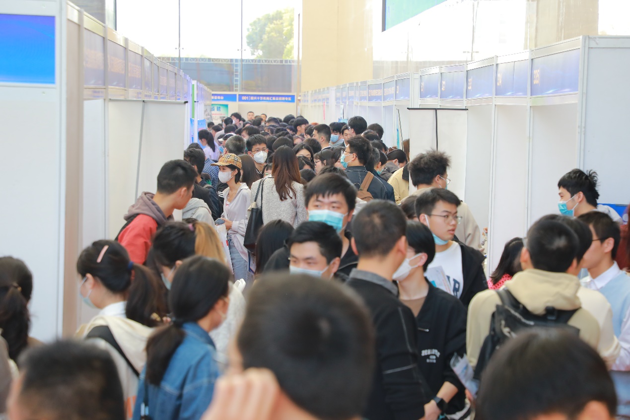 浙江交工集团股份有限公司待遇_浙江科技学院招聘会现场_浙江国际影视中心春季人才交流大会