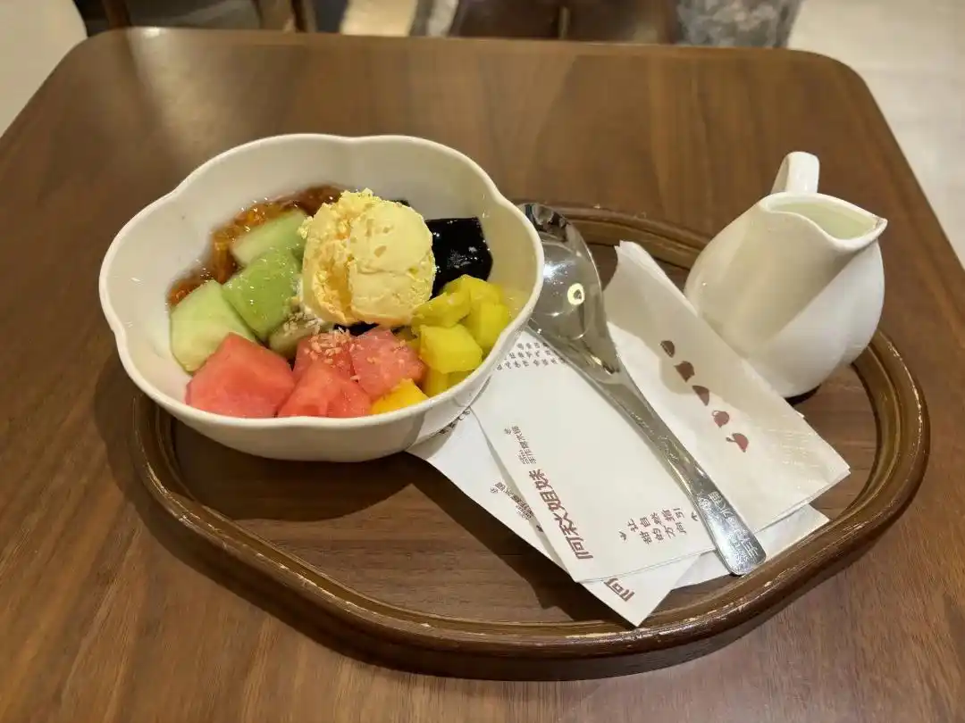 开水果糖水店投资_糖水赛道竞争激烈_糖水单店经营困境