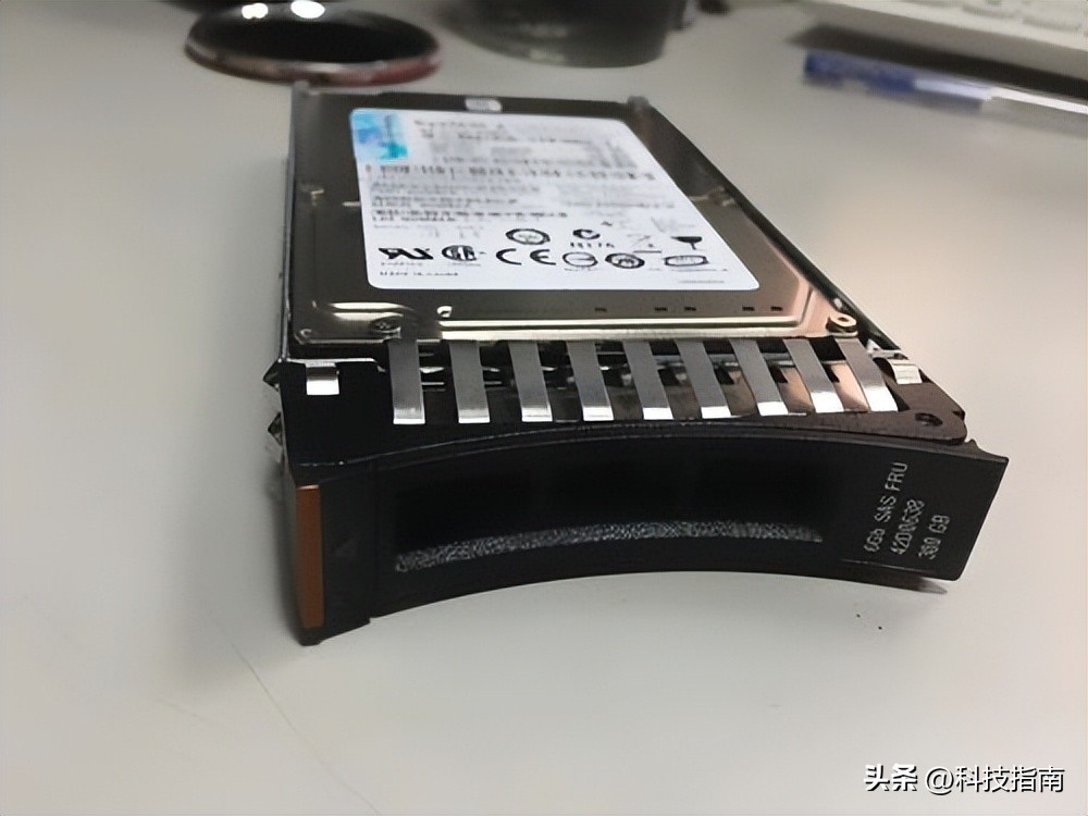 ibm硬盘灯不亮_IBM X3650 M3 UEFI初始化无限循环_老服务器硬件故障排查