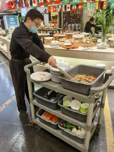 开家自助餐投资多少钱_自助火锅创业风险_鲜切牛肉自助店经营困境